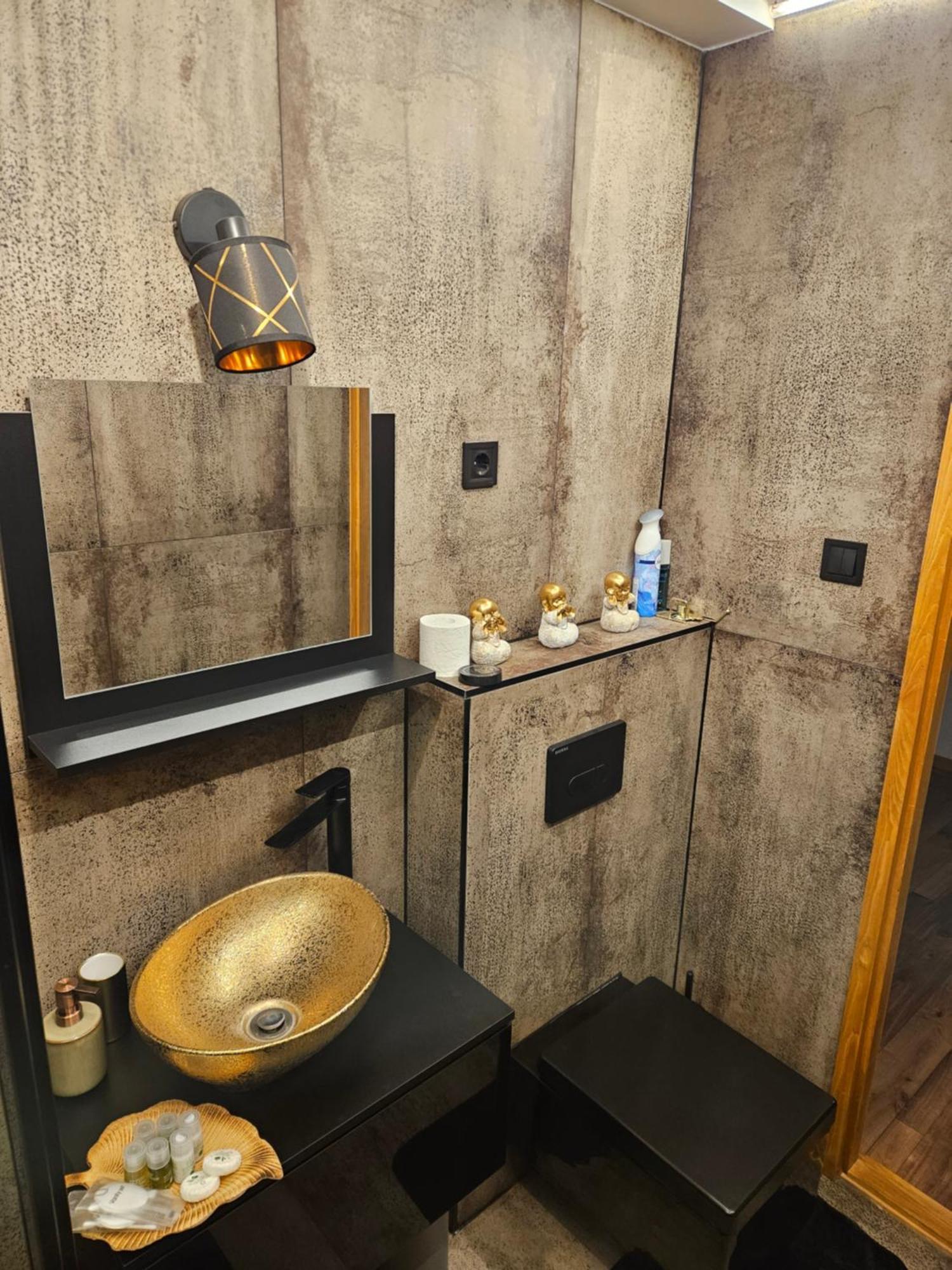 Toelgyes Apartmanhaz Szeged Kültér fotó
